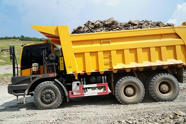 XCMG China New Dump Trucks 65 ton 6 Wheels XGA5652DT Dump Truck Tipper For Sale